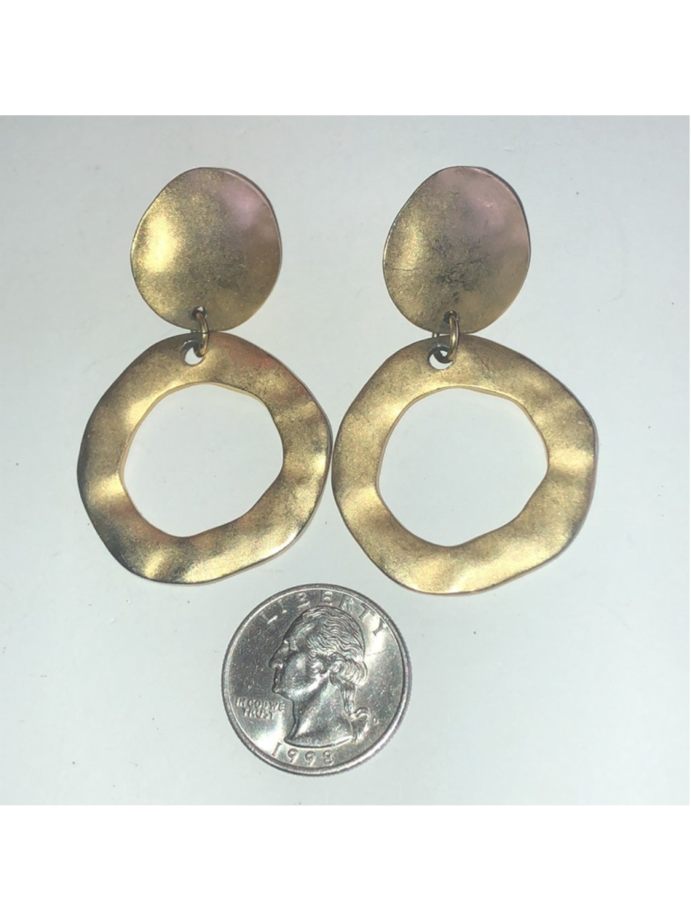 Vintage Satin Soft Gold Tone Retro Boho Statement Earrings - Picture 3 of 4